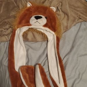 Lion hat
